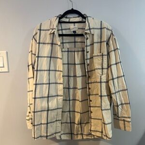 Universal Thread Women's Cream and Black Checkered Button Down Shirt size medium